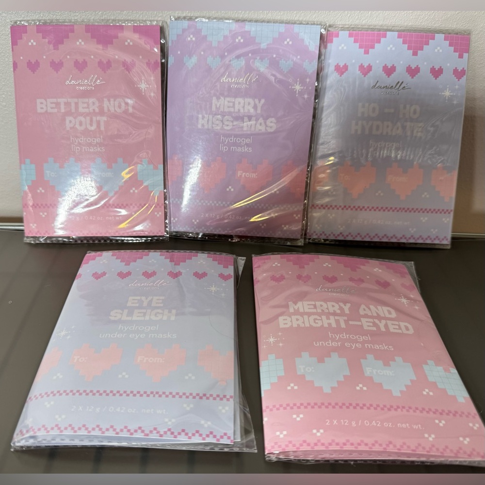 Danielle creations Hydrogel Lip masks and hydrogel Eye Mask Set to and from card